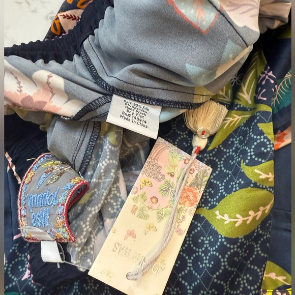 Johnny Was Wild Kelly Silk Cargo Pants - Picture 8 of 10